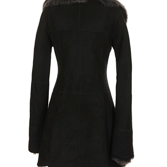 Hide Society Elegant Black Suede And Gray Fur Coat - Picture 8 of 9